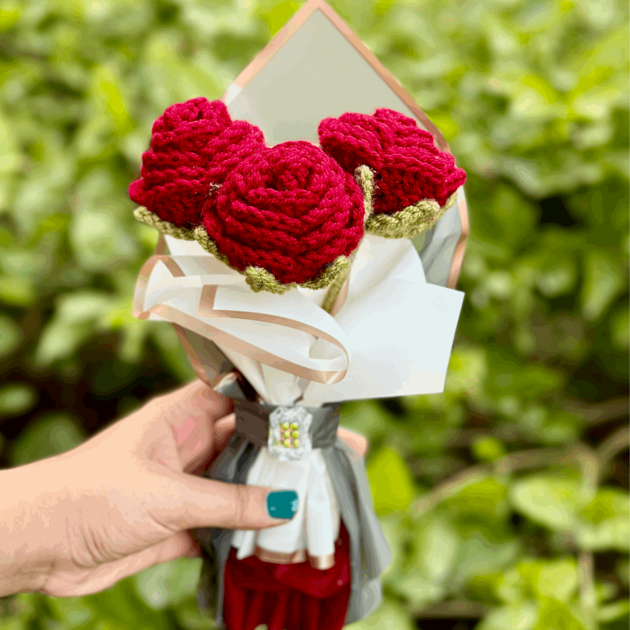 Crochet Rose Trio Bouquet