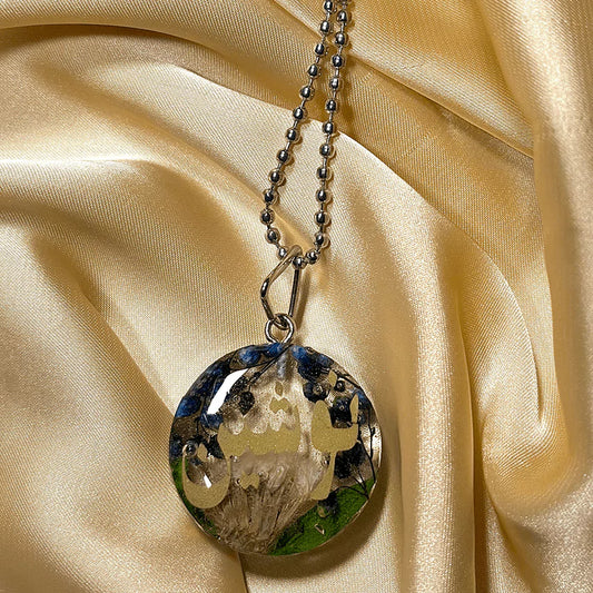 Round Shape Resin Necklace